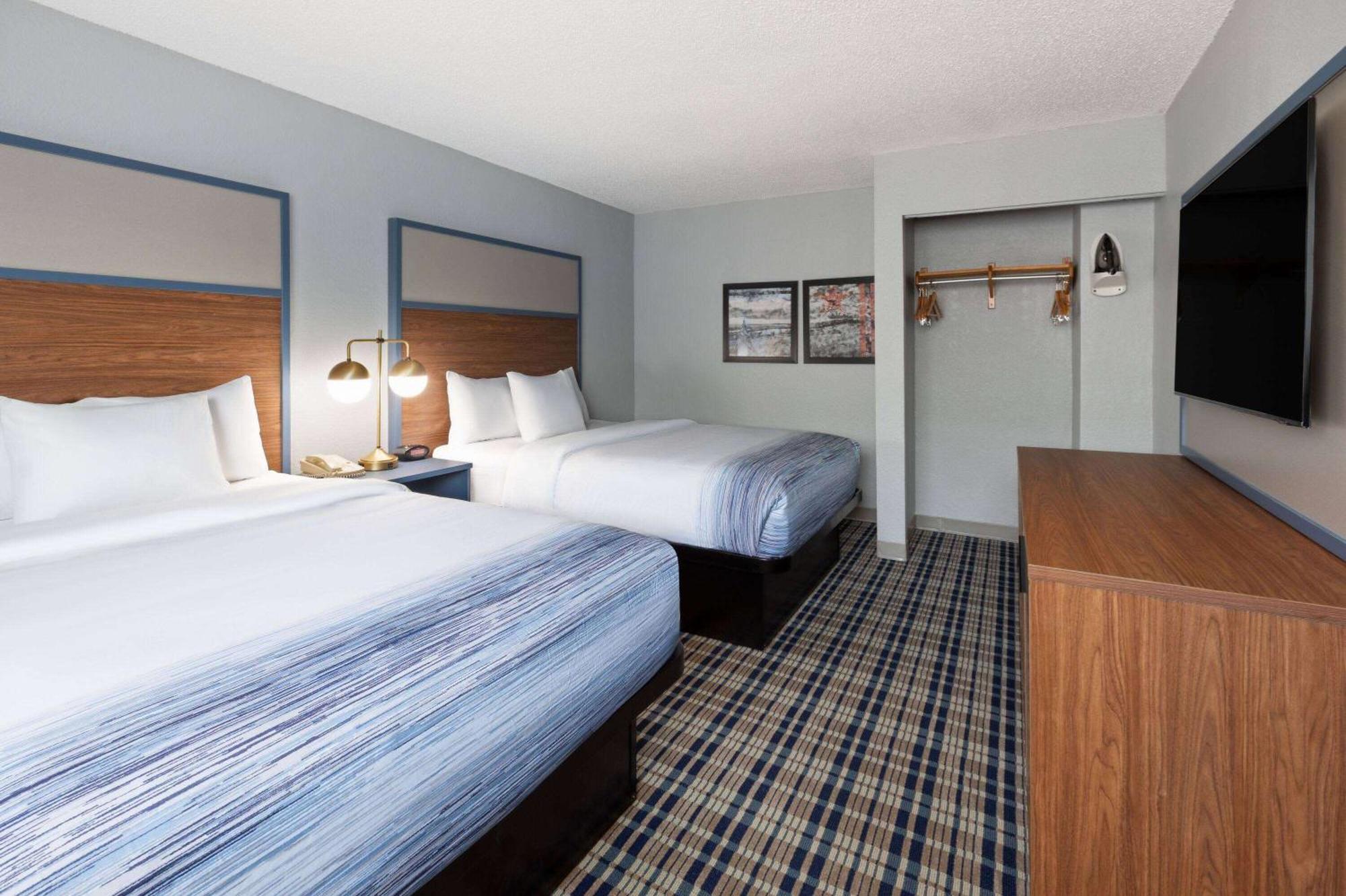 Pioneer Inn & Suites Grinnell Ngoại thất bức ảnh