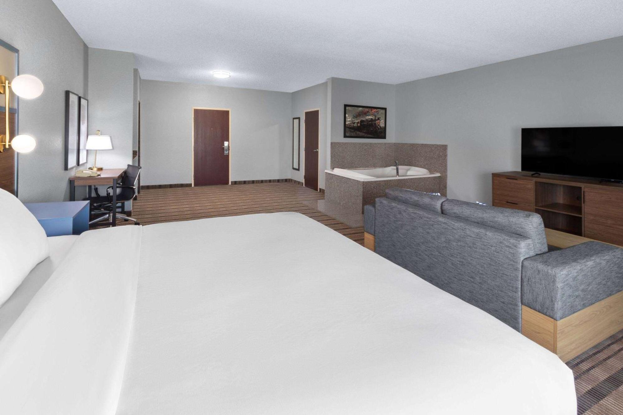 Pioneer Inn & Suites Grinnell Ngoại thất bức ảnh