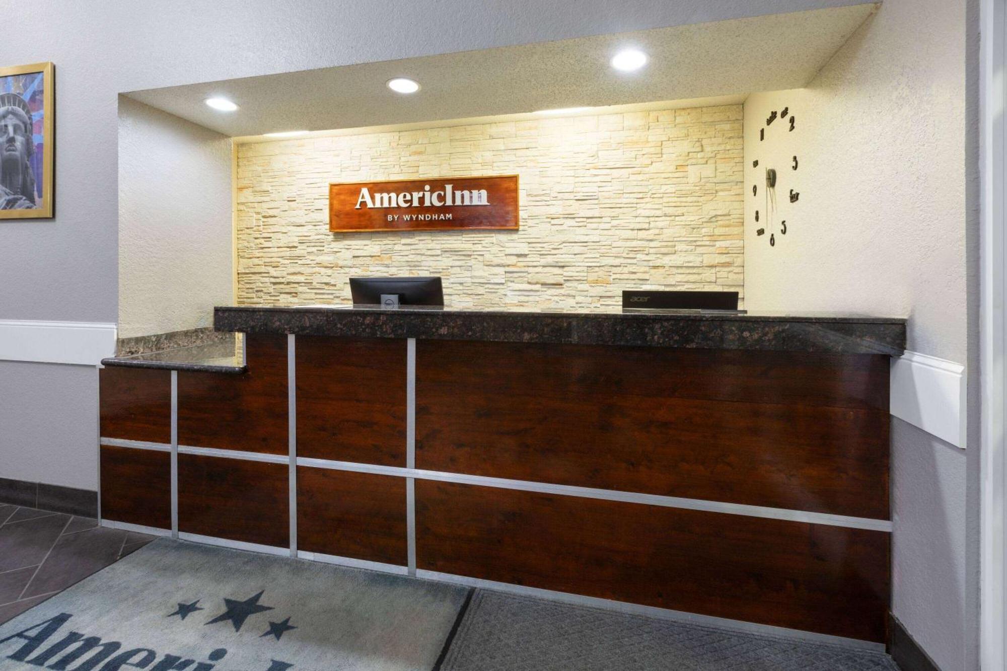 Pioneer Inn & Suites Grinnell Ngoại thất bức ảnh